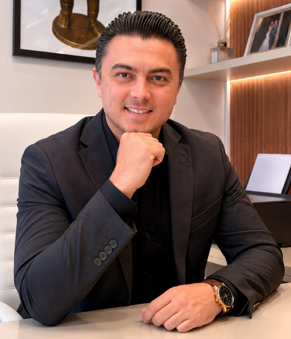 Dr. Pedro Paes
